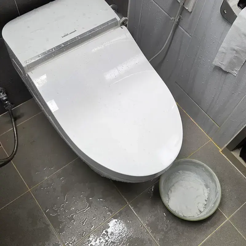 수산면 상가 2층 바닥 배수구